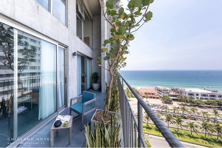 Two Bedroom Apartment with Balcony (Nho Bien)